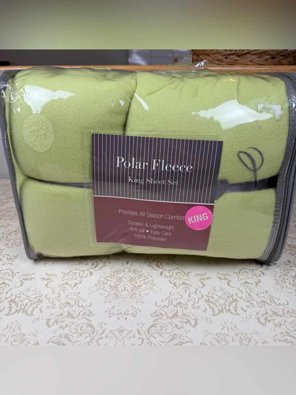 Polar Fleece King Sheet Set in Light Green NEW!